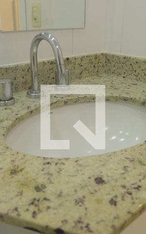 Apartamento à venda com 142m², 4 quartos e 2 vagasBanheiro Suite 01