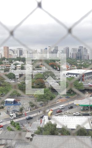 Apartamento à venda com 142m², 4 quartos e 2 vagasQuarto 02