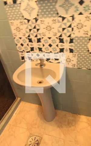 Casa para alugar com 100m², 1 quarto e sem vagaBanheiro