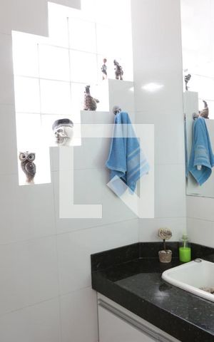 Casa à venda com 100m², 2 quartos e 1 vagaBanheiro