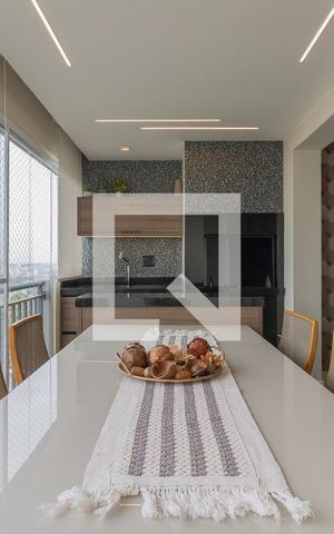 Apartamento à venda com 129m², 4 quartos e 2 vagas Apartamento à venda com 129m², 4 quartos e 2 vagasVaranda gourmet