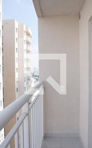 Apartamento à venda com 36m², 2 quartos e sem vaga Apartamento à venda com 36m², 2 quartos e sem vagavaranda