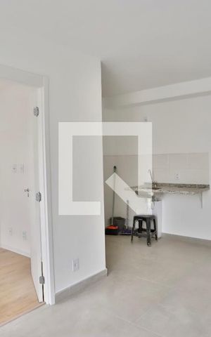 Apartamento para alugar com 40m², 2 quartos e sem vaga Apartamento para alugar com 40m², 2 quartos e sem vagaSala