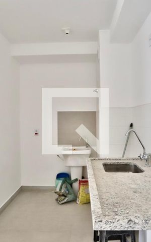 Apartamento para alugar com 40m², 2 quartos e sem vaga Apartamento para alugar com 40m², 2 quartos e sem vagaCozinha/Área de Serviço