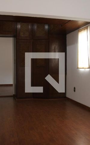 Casa à venda com 200m², 3 quartos e 2 vagasQuarto 1