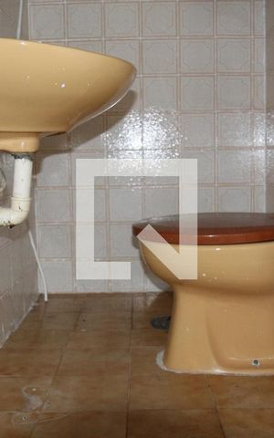 Casa à venda com 200m², 3 quartos e 2 vagasBanheiro 3