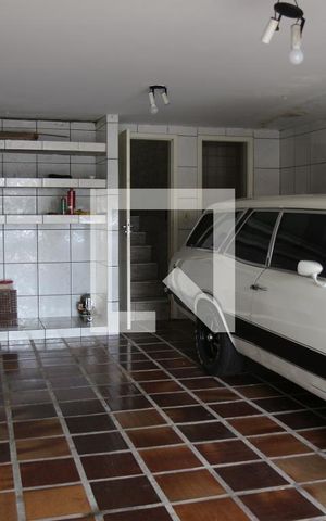 Casa à venda com 200m², 3 quartos e 2 vagasGaragem