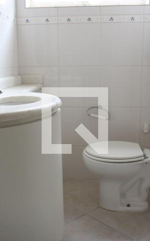 Casa à venda com 200m², 3 quartos e 2 vagasBanheiro 4