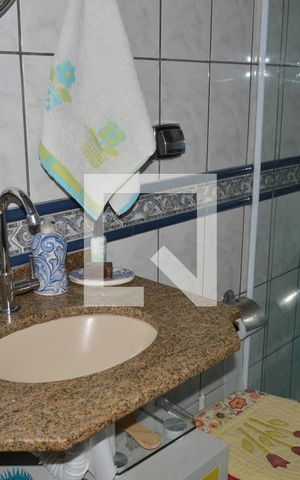 Casa para alugar com 136m², 3 quartos e 3 vagasBanheiro