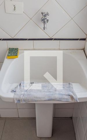 Apartamento à venda com 61m², 2 quartos e 1 vagaÁrea de Serviço