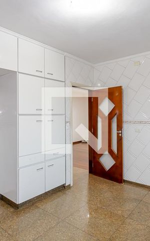 Casa à venda com 299m², 3 quartos e 8 vagas Casa à venda com 299m², 3 quartos e 8 vagasCozinha