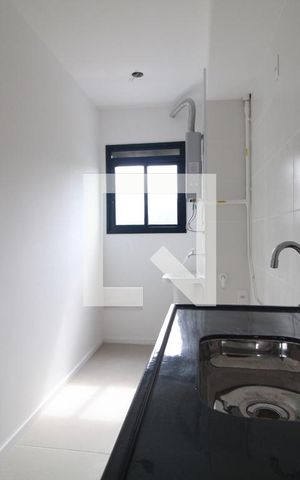Apartamento para alugar com 55m², 2 quartos e 1 vaga Apartamento para alugar com 55m², 2 quartos e 1 vagaCozinha e Área de Serviço