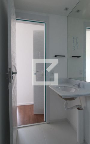 Apartamento para alugar com 55m², 2 quartos e 1 vaga Apartamento para alugar com 55m², 2 quartos e 1 vagaBanheiro da Suíte