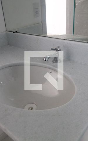 Apartamento para alugar com 55m², 2 quartos e 1 vaga Apartamento para alugar com 55m², 2 quartos e 1 vagaBanheiro da Suíte
