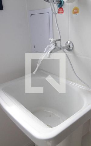 Apartamento para alugar com 55m², 2 quartos e 1 vaga Apartamento para alugar com 55m², 2 quartos e 1 vagaCozinha e Área de Serviço