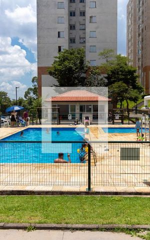 Apartamento para alugar com 50m², 2 quartos e 1 vaga Apartamento para alugar com 50m², 2 quartos e 1 vagaÁrea comum - Piscina