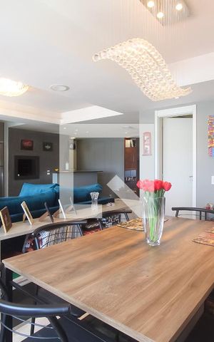 Apartamento à venda com 84m², 2 quartos e 1 vaga Apartamento à venda com 84m², 2 quartos e 1 vagaSala
