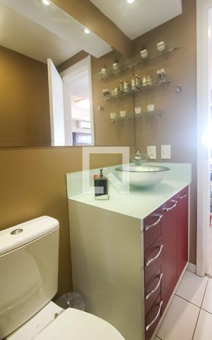 Apartamento à venda com 84m², 2 quartos e 1 vaga Apartamento à venda com 84m², 2 quartos e 1 vagaLavabo