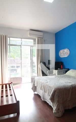 Casa de condomínio à venda com 180m², 5 quartos e NaN vagas Casa de condomínio à venda com 180m², 5 quartos e NaN vagasQuarto 2
