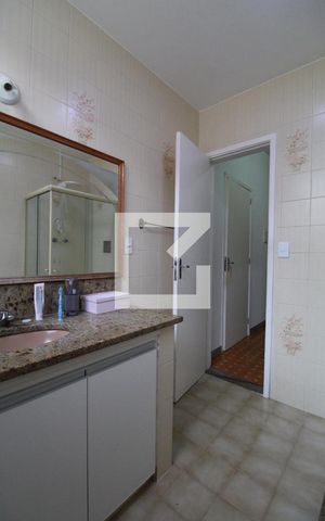 Casa de condomínio à venda com 180m², 5 quartos e NaN vagas Casa de condomínio à venda com 180m², 5 quartos e NaN vagasBanheiro social 2