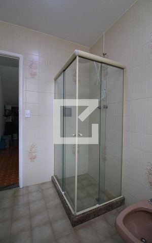 Casa de condomínio à venda com 180m², 5 quartos e NaN vagas Casa de condomínio à venda com 180m², 5 quartos e NaN vagasBanheiro Social 2
