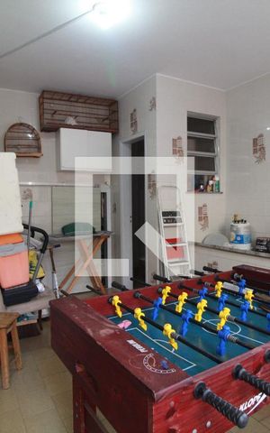 Casa de condomínio à venda com 180m², 5 quartos e NaN vagas Casa de condomínio à venda com 180m², 5 quartos e NaN vagasCasa 2 - Área de Serviço