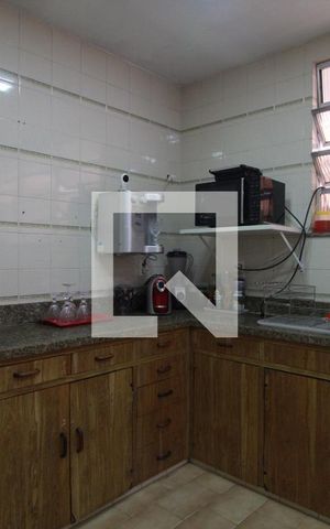 Casa de condomínio à venda com 180m², 5 quartos e NaN vagas Casa de condomínio à venda com 180m², 5 quartos e NaN vagasCozinha