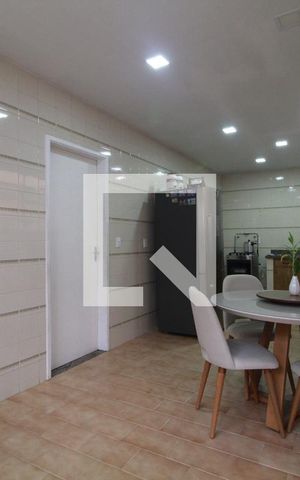 Casa de condomínio à venda com 180m², 5 quartos e NaN vagas Casa de condomínio à venda com 180m², 5 quartos e NaN vagasCozinha