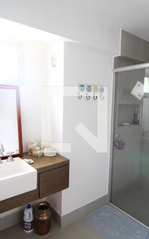 Apartamento à venda com 157m², 4 quartos e 3 vagasBanheiro