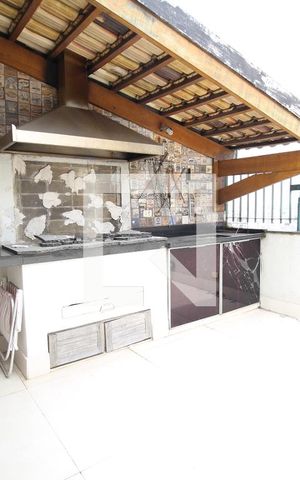 Apartamento à venda com 157m², 4 quartos e 3 vagasChurrasqueira