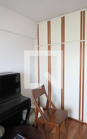 Apartamento à venda com 157m², 4 quartos e 3 vagasQuarto 2