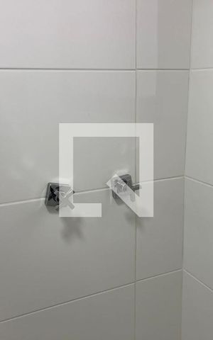 Apartamento à venda com 190m², 3 quartos e 3 vagas Apartamento à venda com 190m², 3 quartos e 3 vagasSuíte 03 - Banheiro
