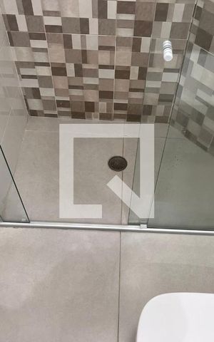Apartamento à venda com 190m², 3 quartos e 3 vagas Apartamento à venda com 190m², 3 quartos e 3 vagasSuíte 02- Banheiro