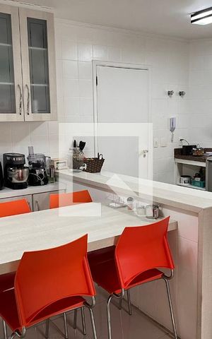 Apartamento à venda com 190m², 3 quartos e 3 vagas Apartamento à venda com 190m², 3 quartos e 3 vagasCozinha