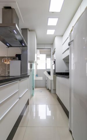 Apartamento à venda com 65m², 3 quartos e 1 vaga Apartamento à venda com 65m², 3 quartos e 1 vagaCozinha