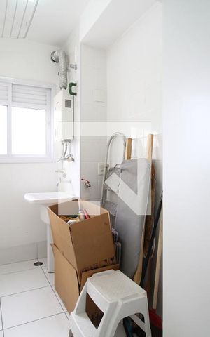 Apartamento para alugar com 68m², 2 quartos e 1 vagaÁrea de Serviço
