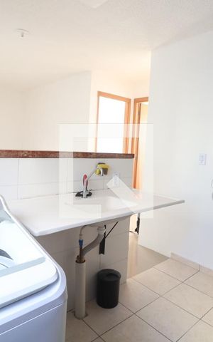Apartamento à venda com 48m², 2 quartos e 1 vagaCozinha e Área de Serviço