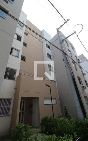 Apartamento à venda com 41m², 2 quartos e sem vagaAdesivo
