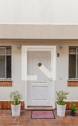 Casa de condomínio à venda com 140m², 3 quartos e 2 vagas Casa de condomínio à venda com 140m², 3 quartos e 2 vagasFachada da Casa