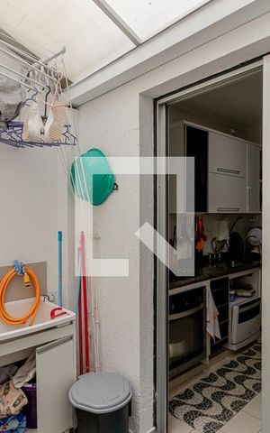 Casa de condomínio à venda com 140m², 3 quartos e 2 vagas Casa de condomínio à venda com 140m², 3 quartos e 2 vagasÁrea de Serviço