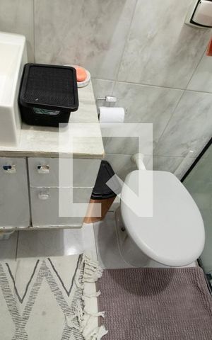 Casa à venda com 68m², 4 quartos e 3 vagas Casa à venda com 68m², 4 quartos e 3 vagasBanheiro 2