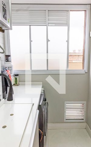 Apartamento à venda com 57m², 2 quartos e 1 vaga Apartamento à venda com 57m², 2 quartos e 1 vagaCozinha e Área de Serviço
