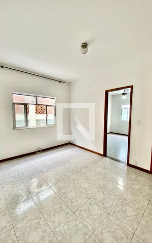 Apartamento para alugar com 62m², 2 quartos e sem vaga Apartamento para alugar com 62m², 2 quartos e sem vagaSala
