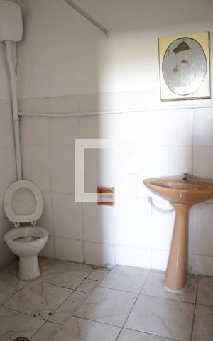 Casa à venda com 300m², 1 quarto e 4 vagasBanheiro