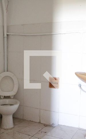 Casa à venda com 300m², 1 quarto e 4 vagasBanheiro