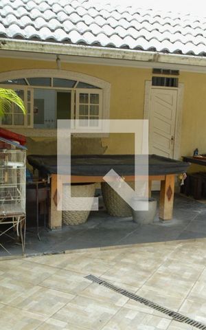 Casa de condomínio à venda com 189m², 3 quartos e 1 vaga Casa de condomínio à venda com 189m², 3 quartos e 1 vagaVaranda 2