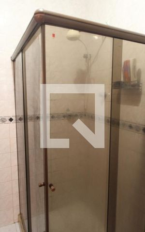 Apartamento para alugar com 80m², 2 quartos e sem vagaBanheiro