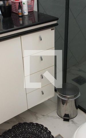 Casa à venda com 223m², 3 quartos e 2 vagasSuíte