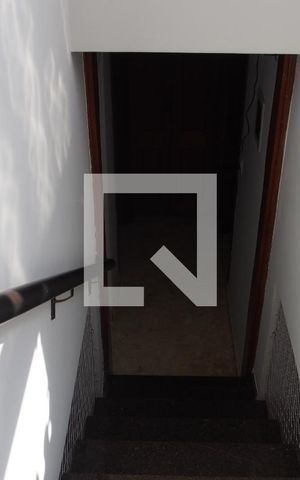 Casa à venda com 223m², 3 quartos e 2 vagasEscada