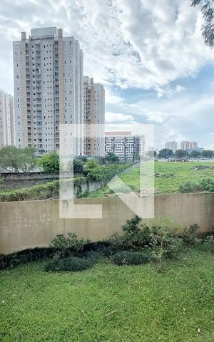 Apartamento para alugar com 45m², 2 quartos e 1 vaga Apartamento para alugar com 45m², 2 quartos e 1 vagaVista